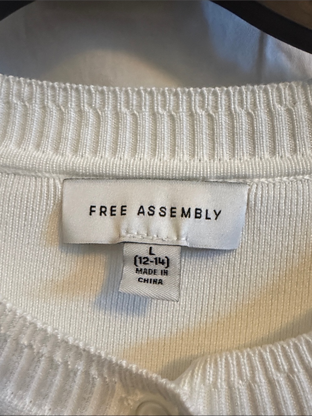 Free Assembly White Floral Embroidered Short-Sleeve Cardigan - Picture 3 of 7